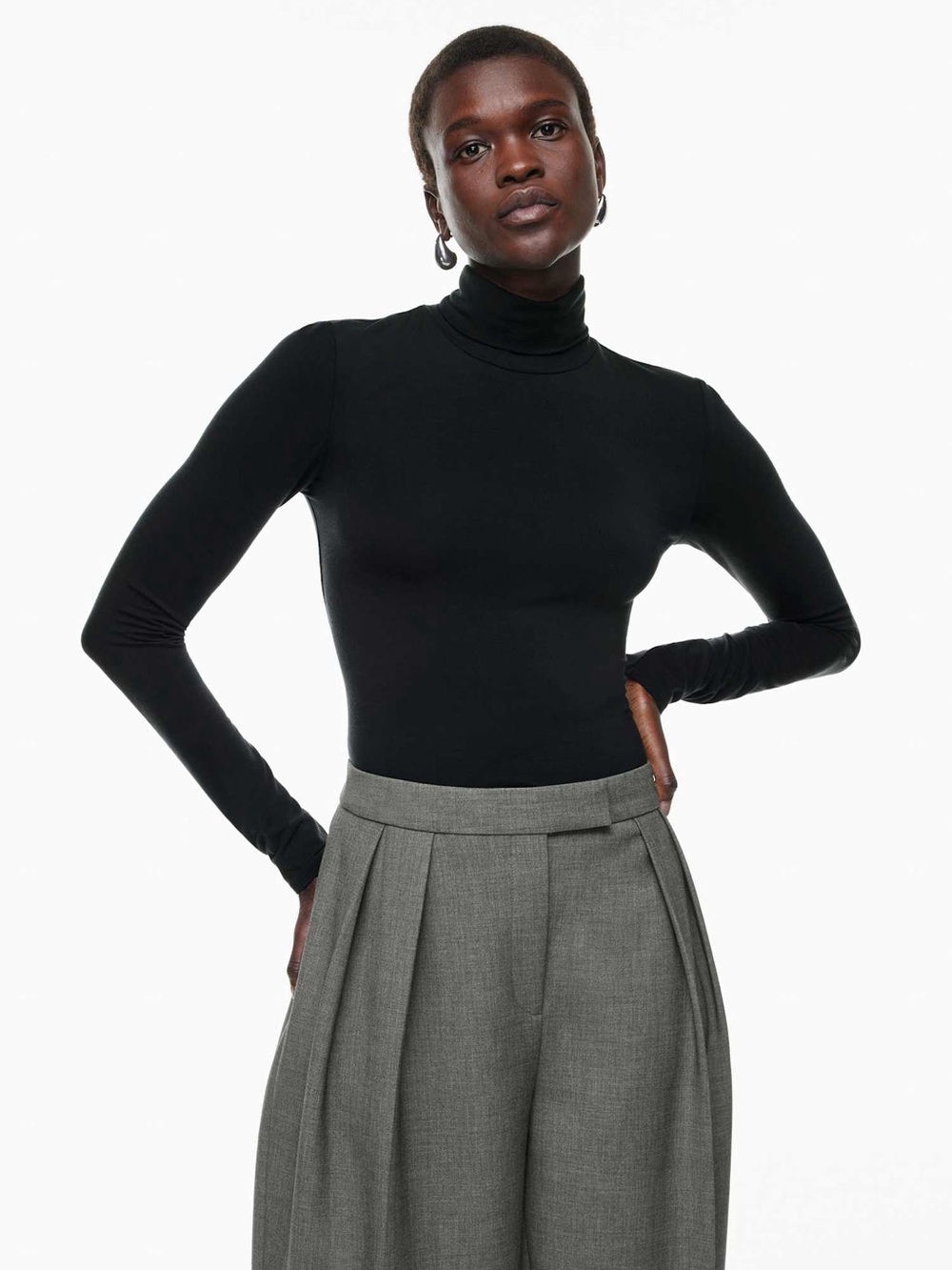 NWT Aritzia Babaton Everyday Turtleneck / Kahlo Black Long-Sleeve Top L